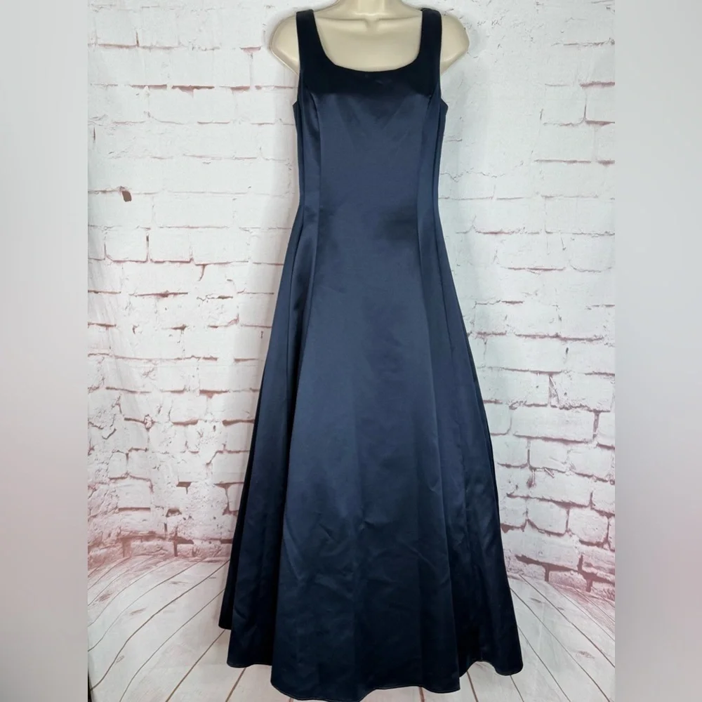 JESSICA McCLINTOCK Navy Satin Floor Length Prom Dress Size 10 Satin Rose Formal - Picture 8 of 16